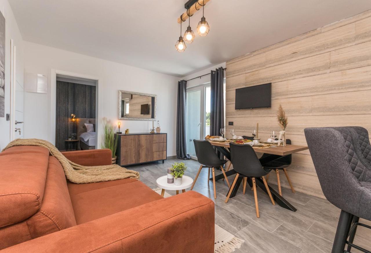 Marilu Luxury Apartments Drage Dış mekan fotoğraf