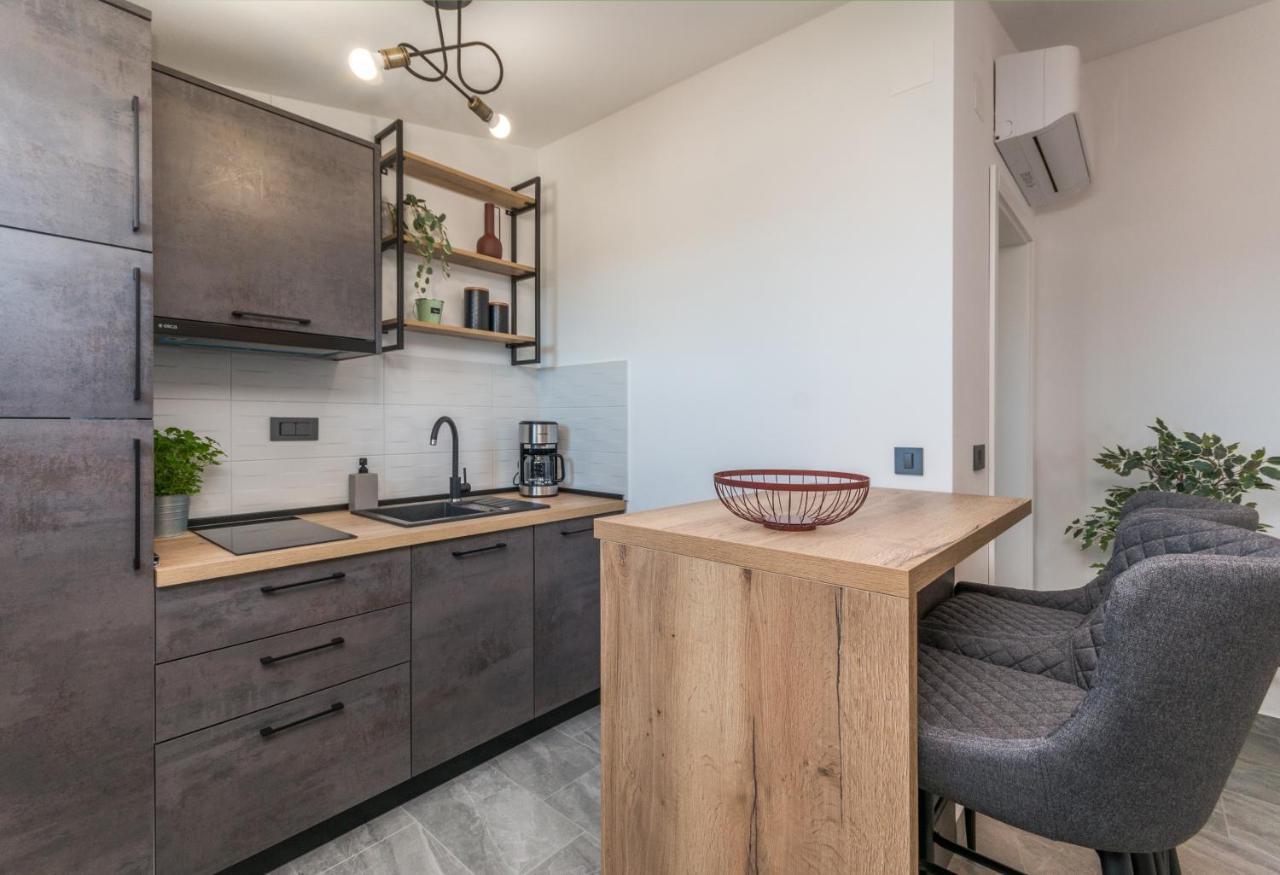 Marilu Luxury Apartments Drage Dış mekan fotoğraf
