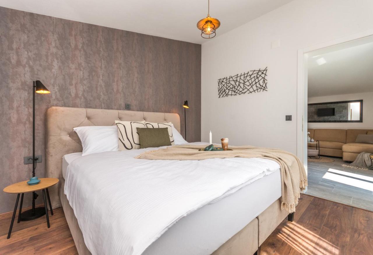 Marilu Luxury Apartments Drage Dış mekan fotoğraf