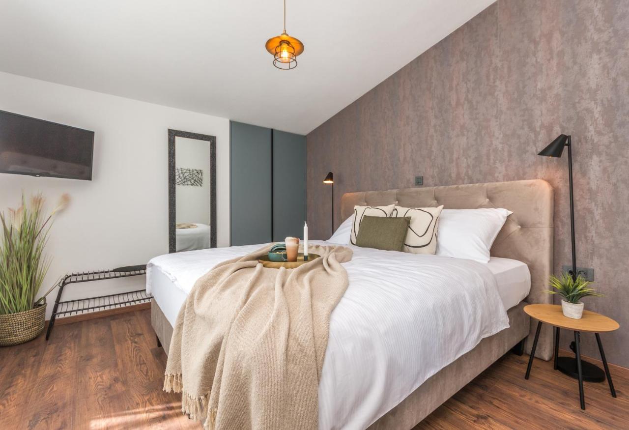 Marilu Luxury Apartments Drage Dış mekan fotoğraf