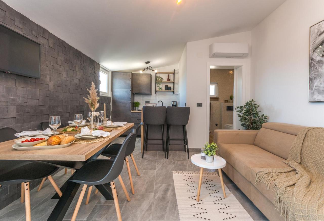 Marilu Luxury Apartments Drage Dış mekan fotoğraf