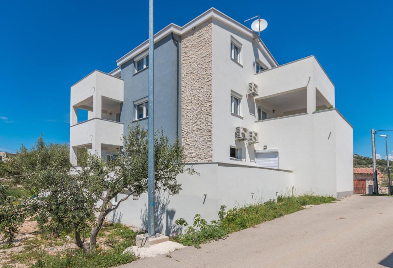 Marilu Luxury Apartments Drage Dış mekan fotoğraf