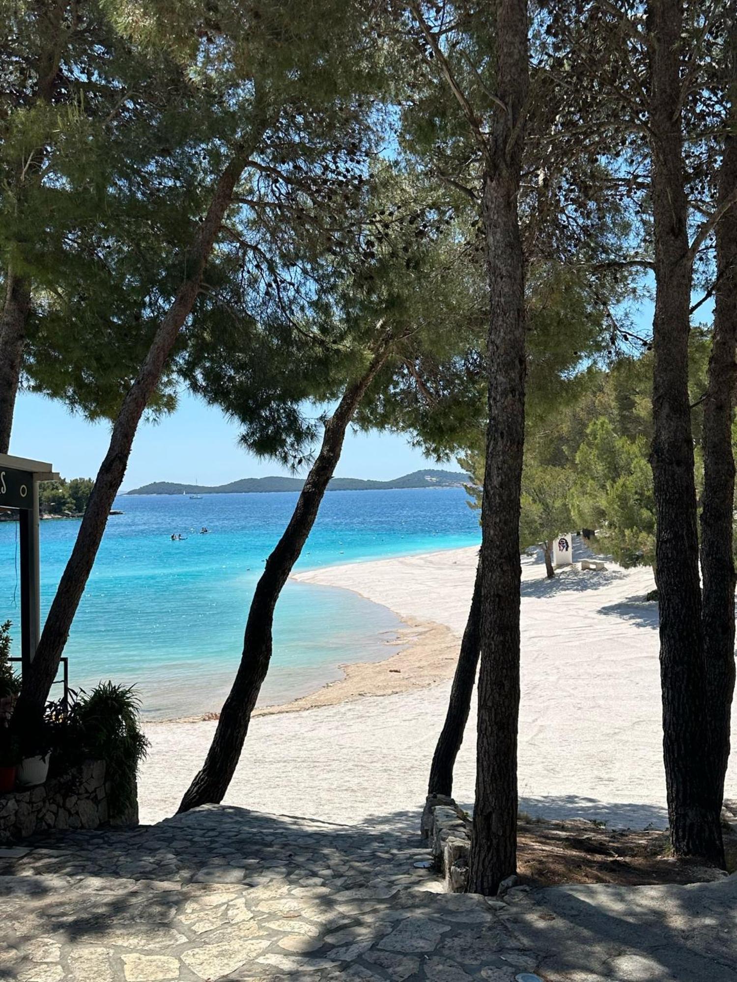 Marilu Luxury Apartments Drage Dış mekan fotoğraf